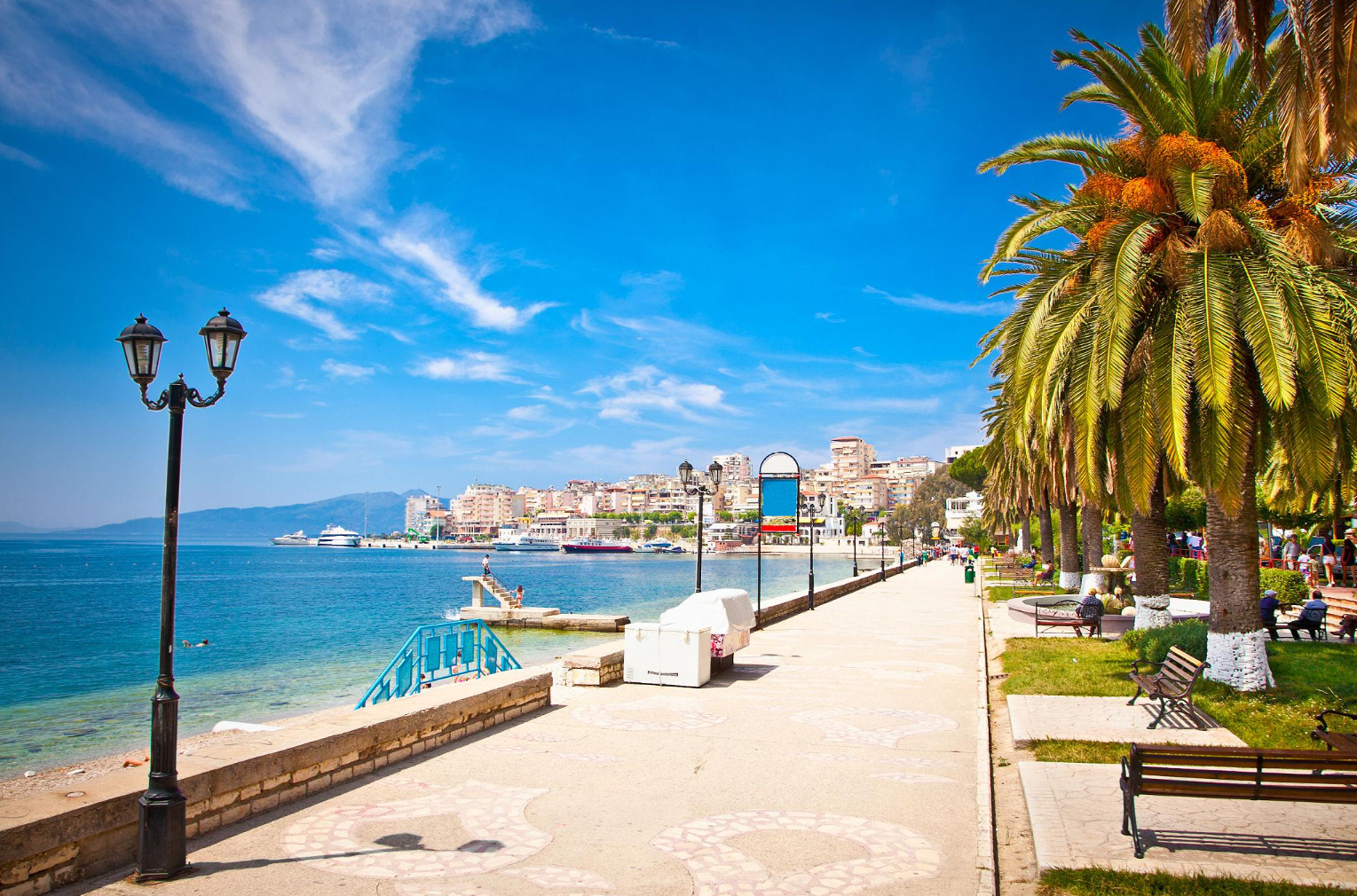 Saranda promenade sunset with palm trees - apartment in Saranda near beach location